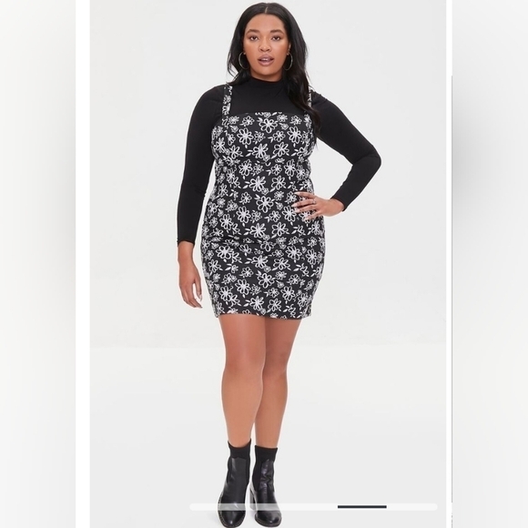 NWT Forever 21 Plus Size Black White Floral Print Dress - Picture 11 of 13